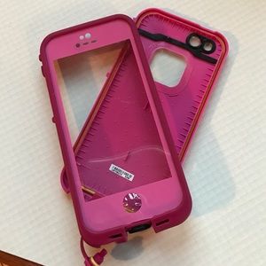 iPhone 5/5s LifeProof case