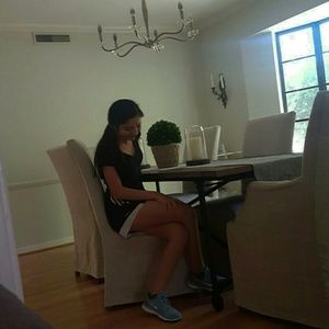 Meet your Posher, Alexis