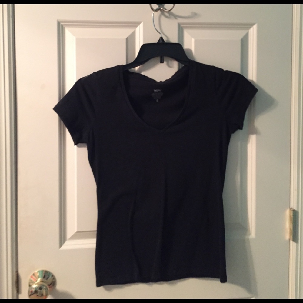 Black v-neck