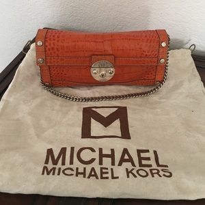Amazing Micheal Kors Purse