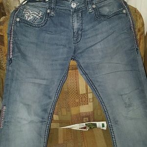 Meet your Posher, Cecil