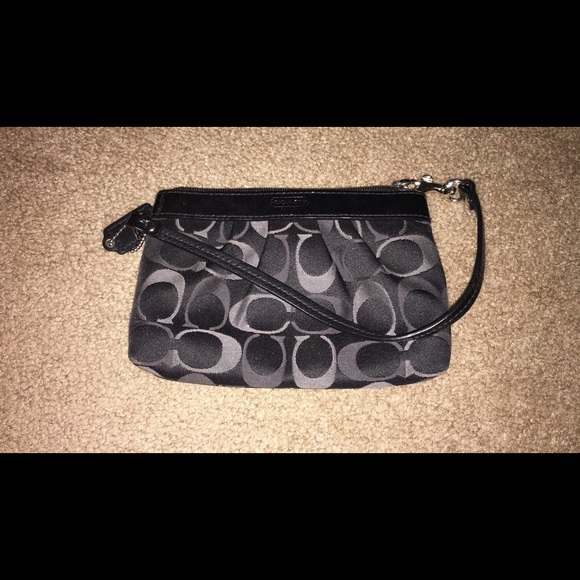 coach - Picture 2 of 3