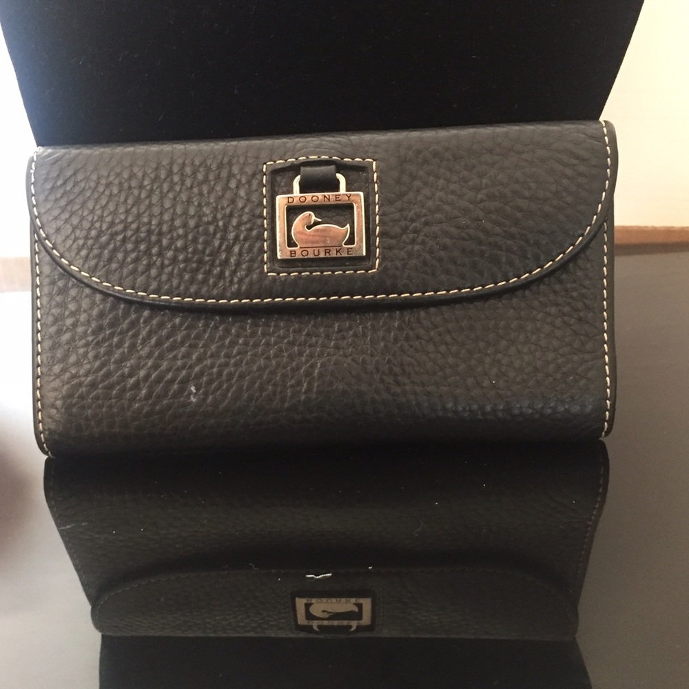Dooney Bourke Wallet