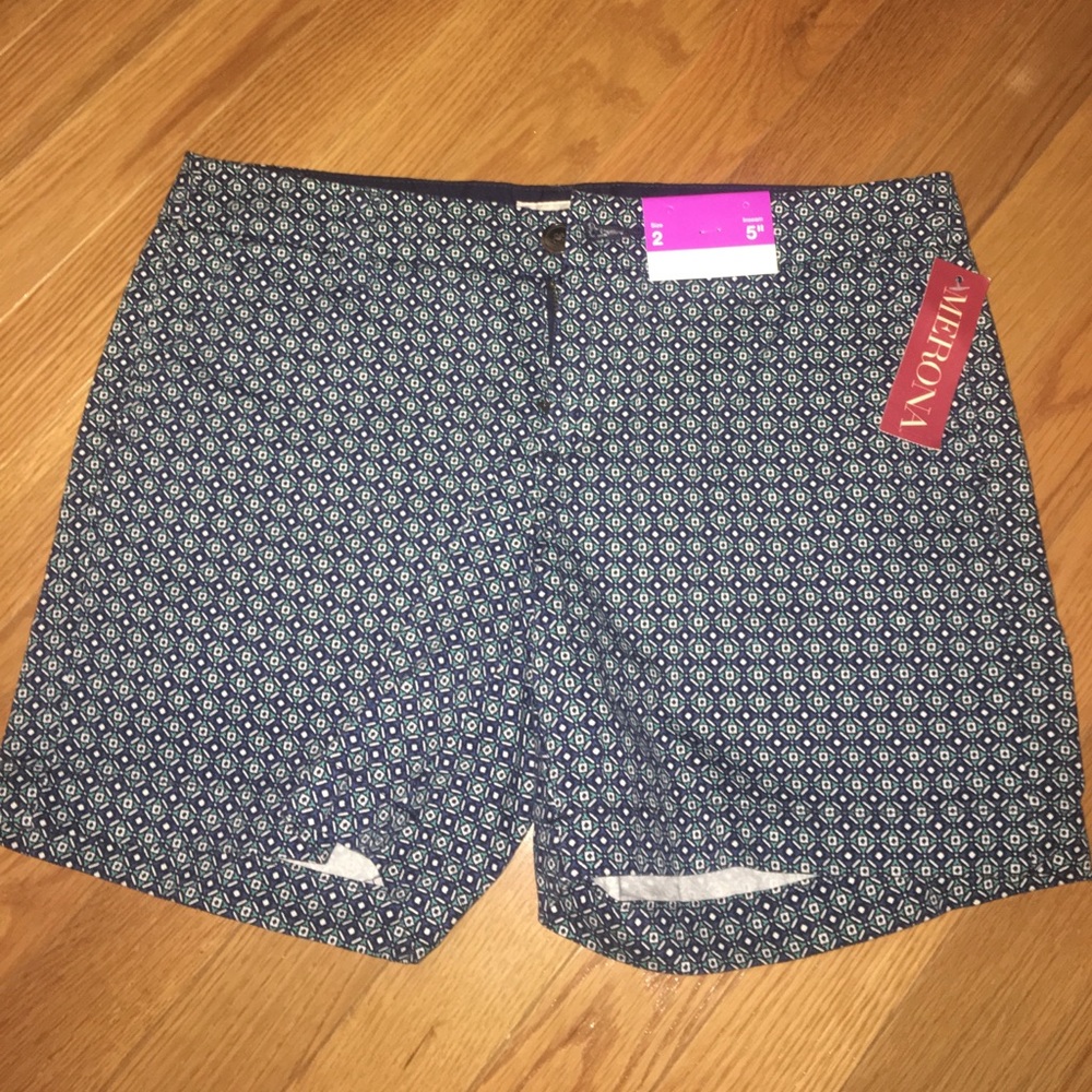 🌷NWT🌷 Patterned Shorts