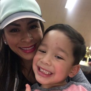 Meet your Posher, Jenn