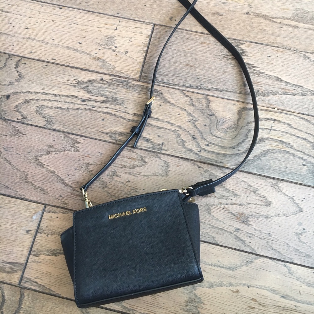 Michael Kors small purse.