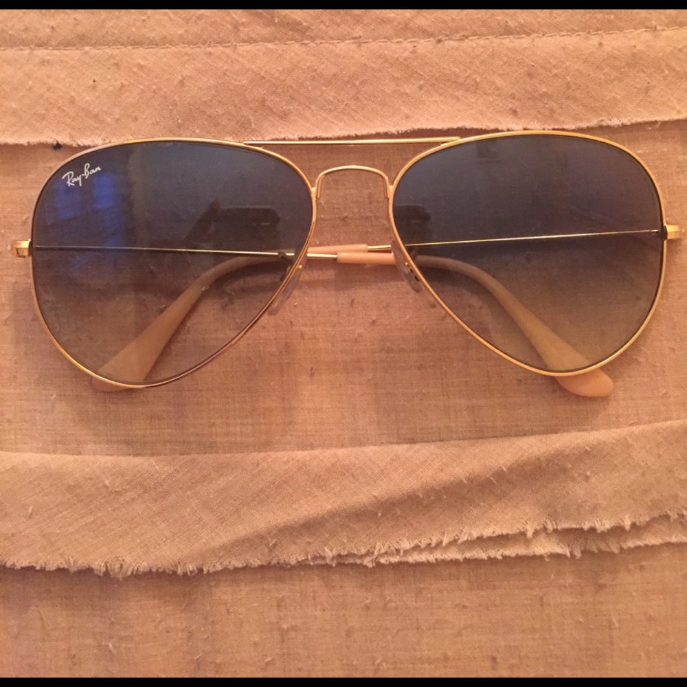 Ray ban Sunglasses w/ Blue Tints