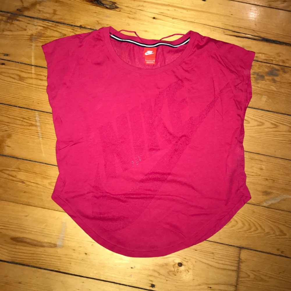 Nike Loose Fit Workout Tee