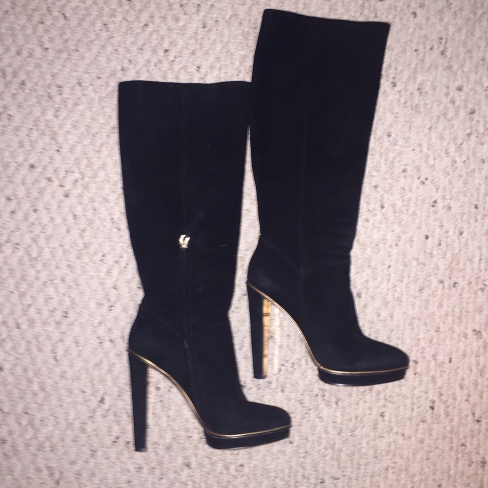 BCBG boots
