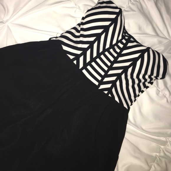 Black and white romper - Picture 2 of 4