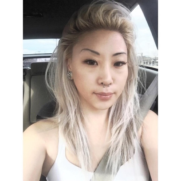 Hello! We are Hanna & Alea :) - Picture 2 of 4