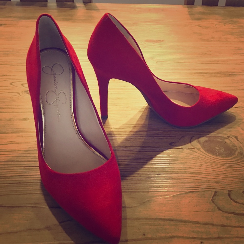 Beautiful Jessica Simpson Red Suede heels.