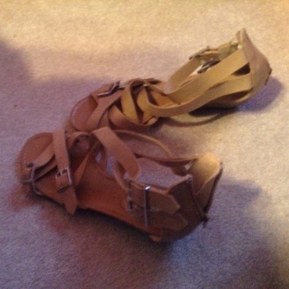 Dressy Heeled Sandals!!