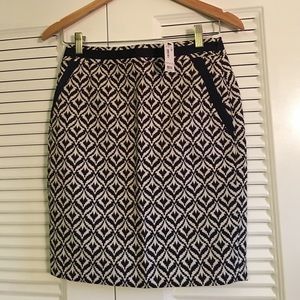 Navy & Ivory Skirt, NWT, 2P