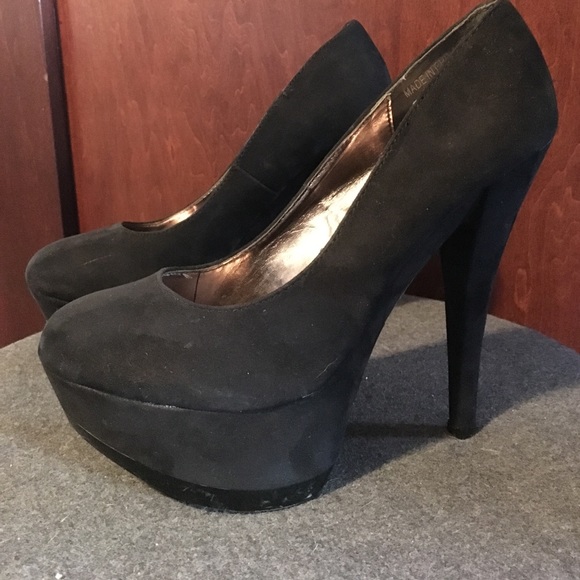 Black Platform Heels / EUC - Picture 3 of 5