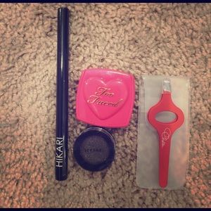 High end makeup bundle