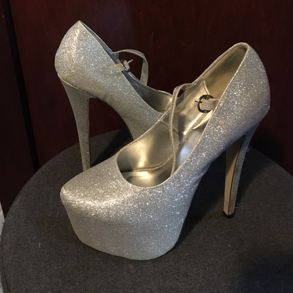 Silver Glitter Platform Ankle Strap Heels / EUC