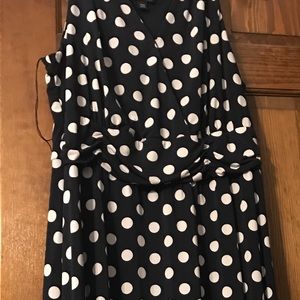 Navy blue and off white polka dot 👗