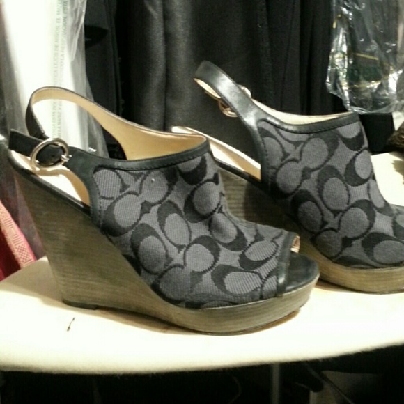 Size 8 Black Coach Wedges - Picture 2 of 7
