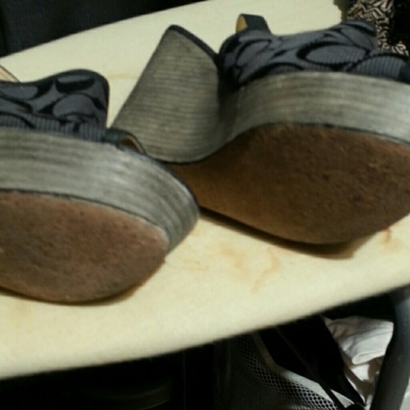 Size 8 Black Coach Wedges - Picture 4 of 7