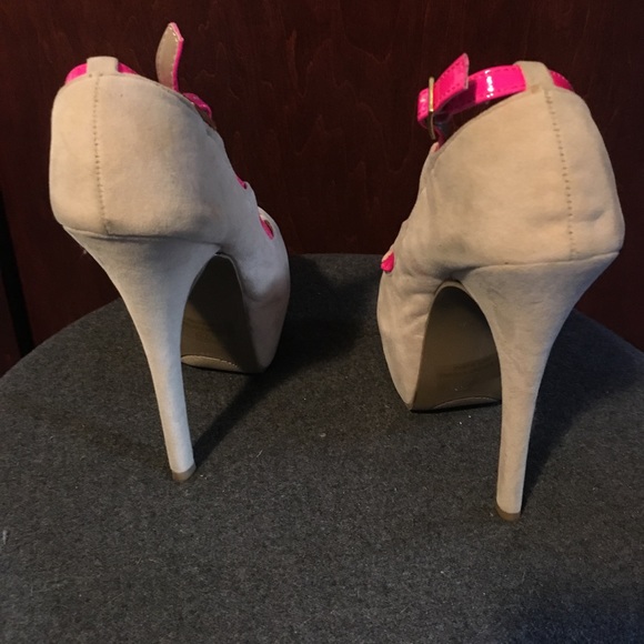 Beige and Hot Pink Platform Heels / EUC - Picture 4 of 5