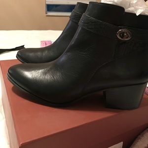 Coach Patricia Booties