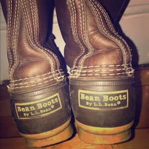 LL BEAN SHEARLING-LINED BEAN BOOTS