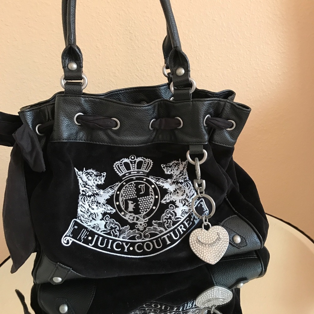 Black Juicy Couture Shoulder Bag!