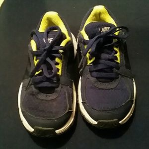 Boy's Nike Sneakers
