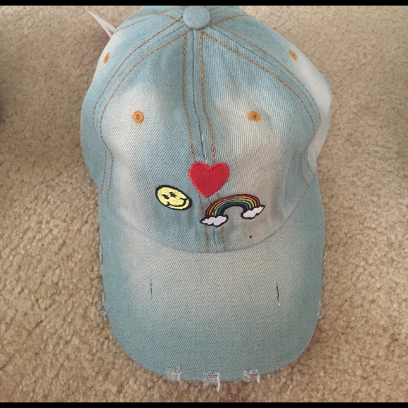 CCO sale! Destroyed light denim cap with smiley - Picture 4 of 5
