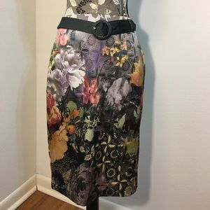 Floral pencil skirt with belt
