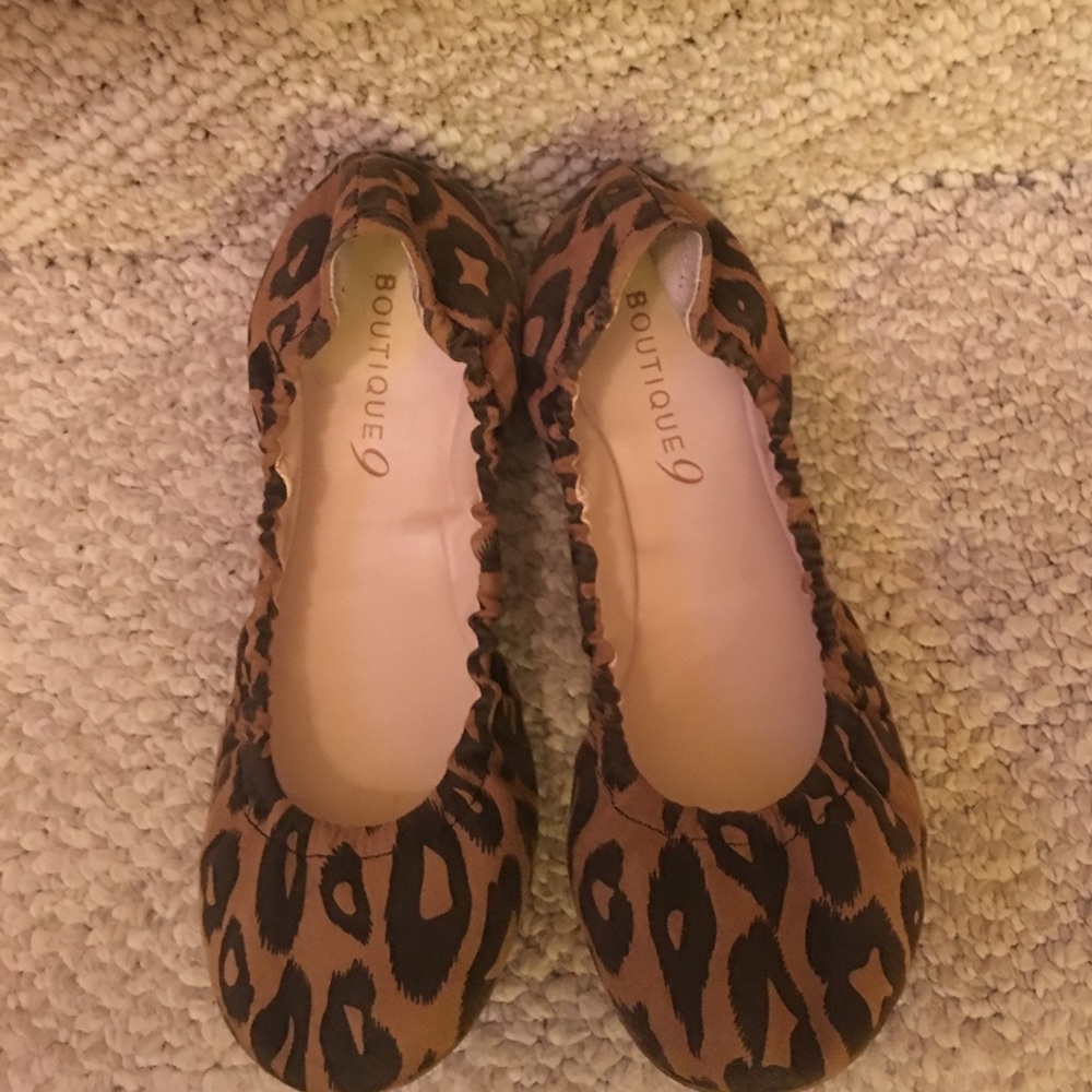 Designer leopard flats - Picture 2 of 2