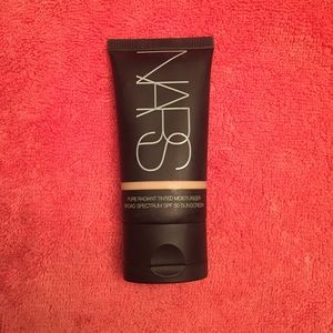 NARS pure radiant tinted moisturizer