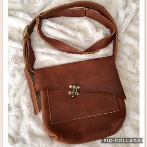 Leather feed bag