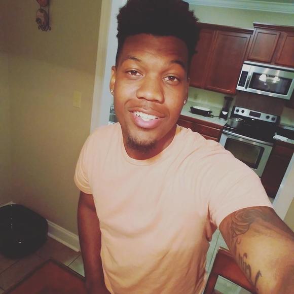 Meet your Posher, Calvin - Picture 1 of 1