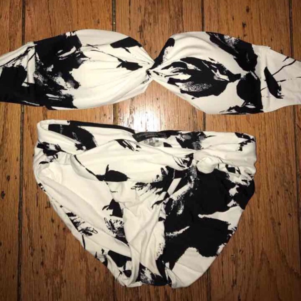 Carmen Marc Valvo Swimwear