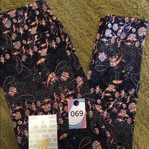 One Size LuLaRoe leggings