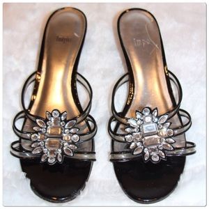 🆕 Impo Slide Sandal Hold Till Thursday,April 13th