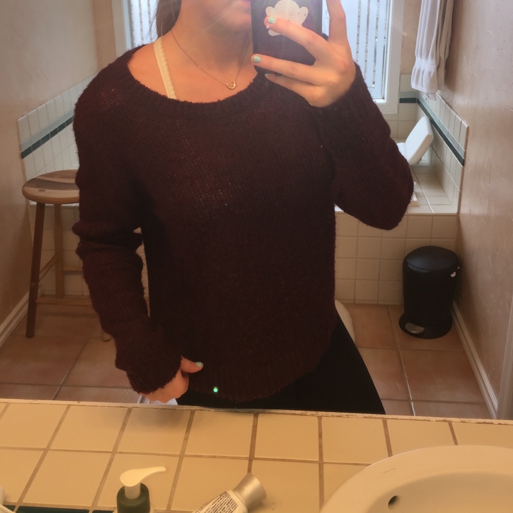 Maroon knit sweater