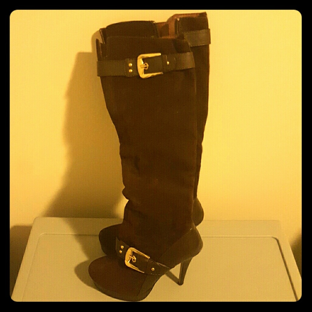 Brown gold stap suede boots