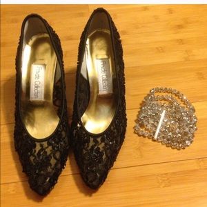 Fabulous super comfy brand new blinged out pumps