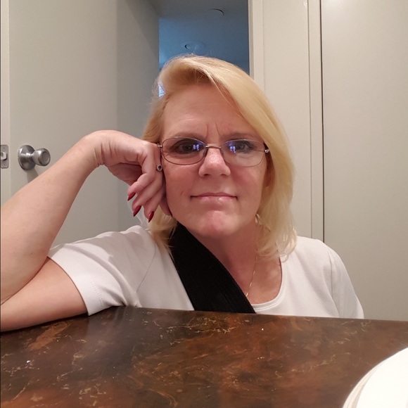 Meet your Posher, Teresa - Picture 2 of 2