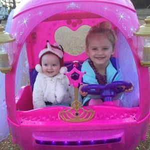 Meet your Posher, Lacy