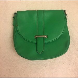 Kelley green cross body purse.