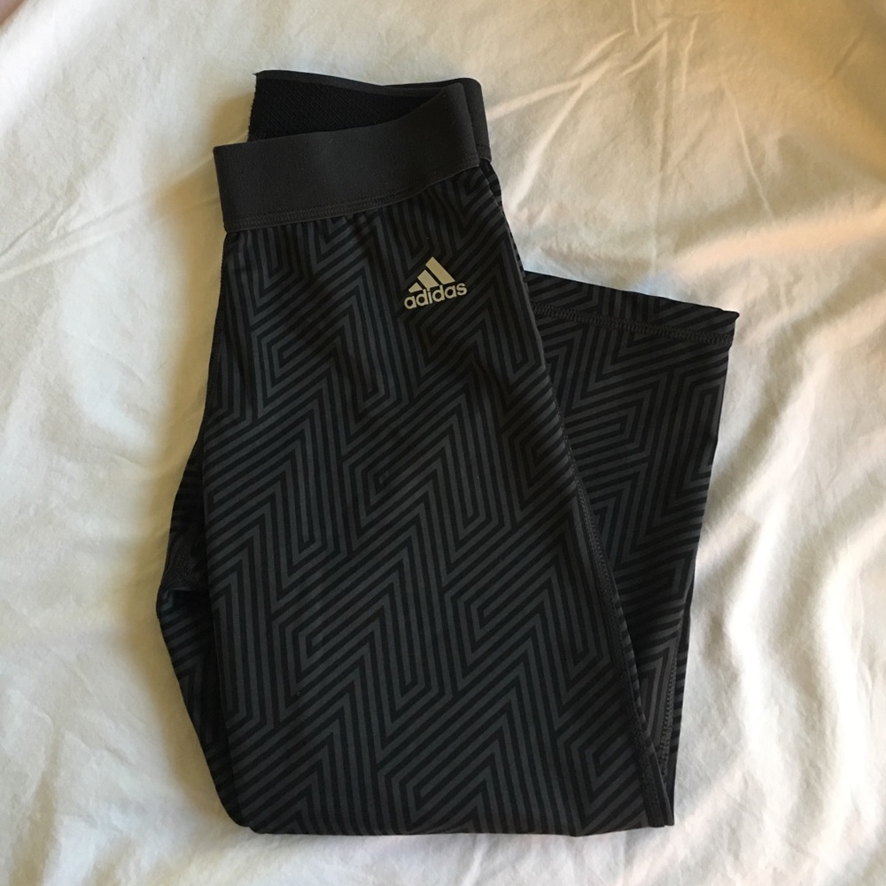 Adidas cropped work out pants