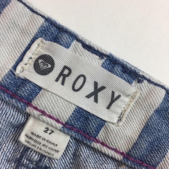 Striped Distressed Roxy Shorts - Picture 5 of 5