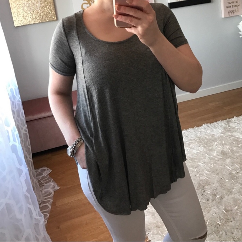 Light Jersey Charcoal Scoop Neck Tee - Picture 3 of 5