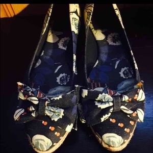 🌸..Tory Burch  Floral espadrilles