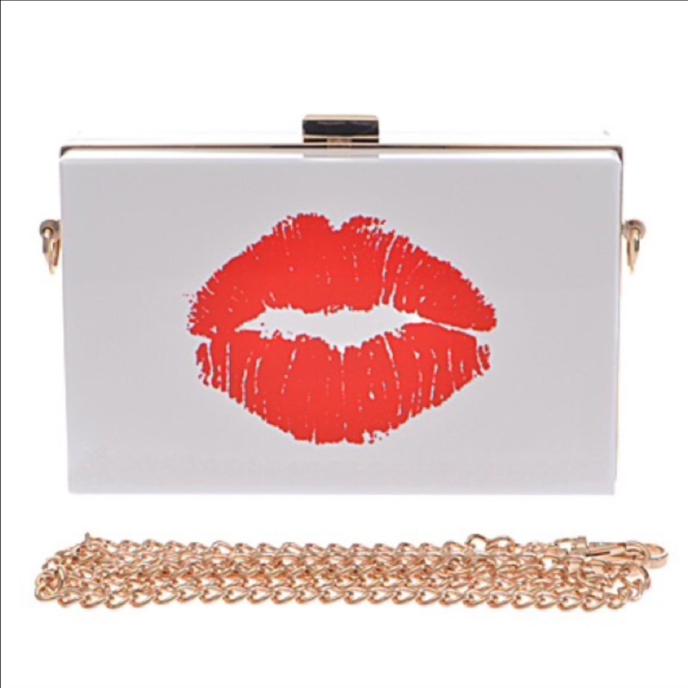 🔥Fancy clutch with red lips