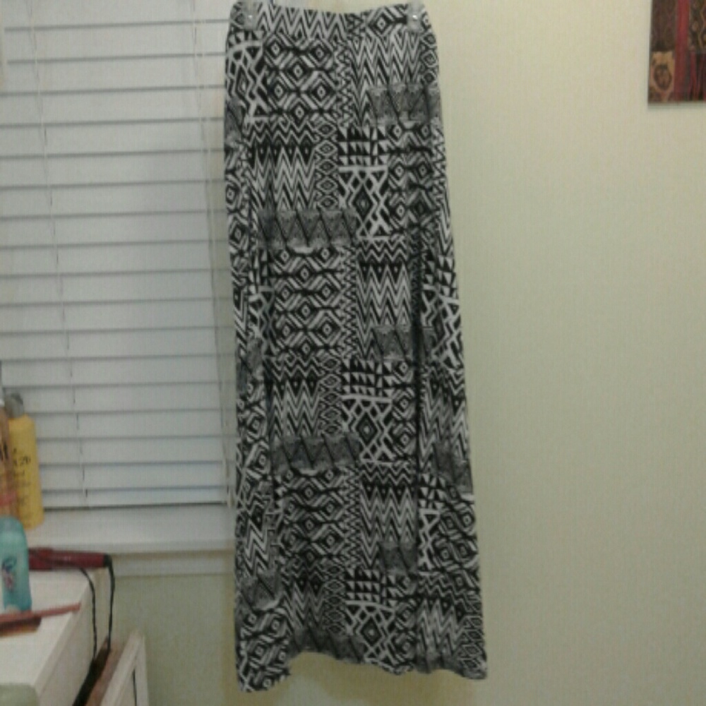 Cato Maxi skirt